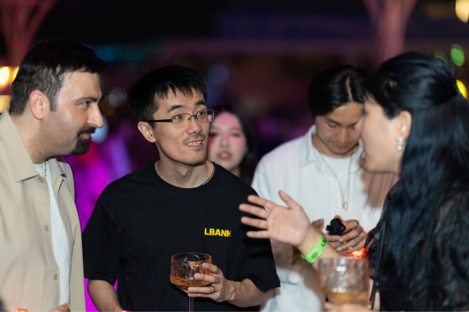 打破边界的共识之夜:LBank Eric He在迪拜诠释Web3精神与MEME未来 第2张